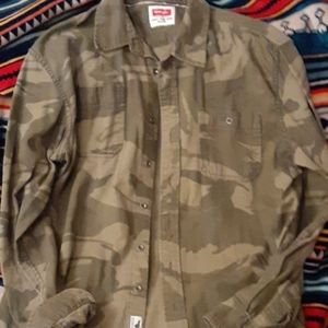 XL Wrangler button down